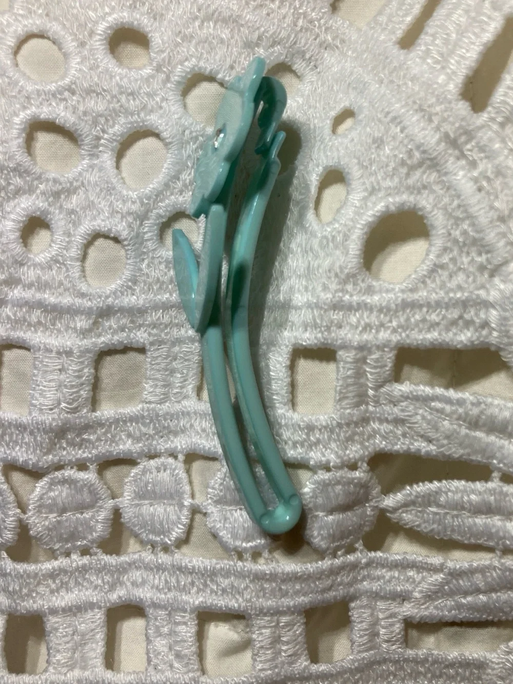 Vintage Buch + Deichmann Flower Crystal Hair Barrett (in aqua)